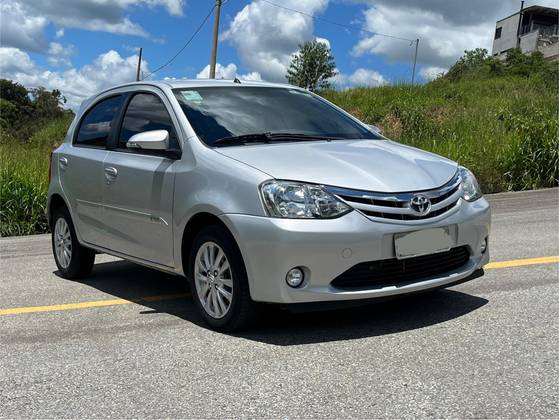 TOYOTA ETIOS 1.5 XLS 16V FLEX 4P MANUAL TOYOTA ETIOS 1.5 XLS 16V FLEX 4P MANUAL